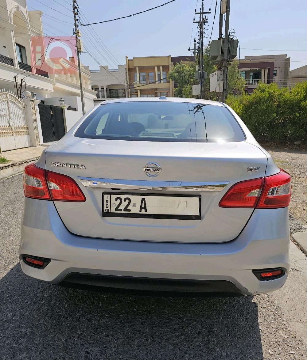 نیسان سێنترا